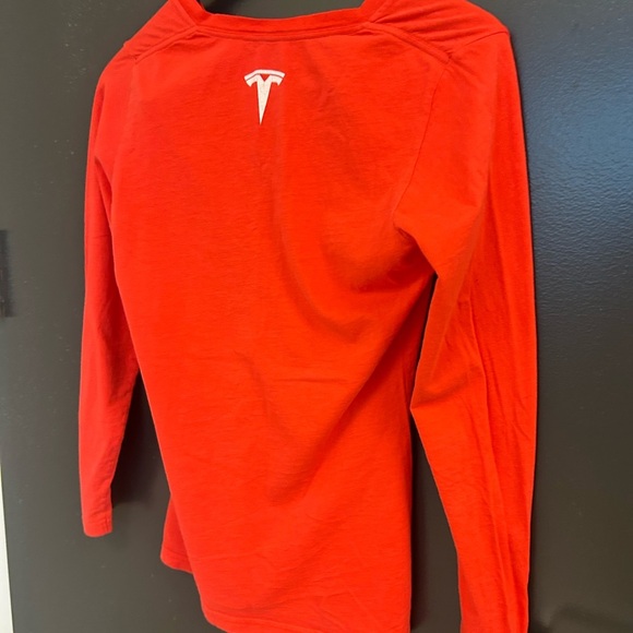 Tesla M worn once rare women’s v neck cotton shirt long sleeve! - Picture 7 of 15